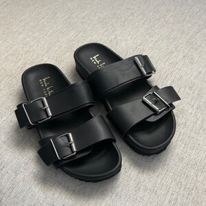 Nicole Miller Black Sandals with Buckles